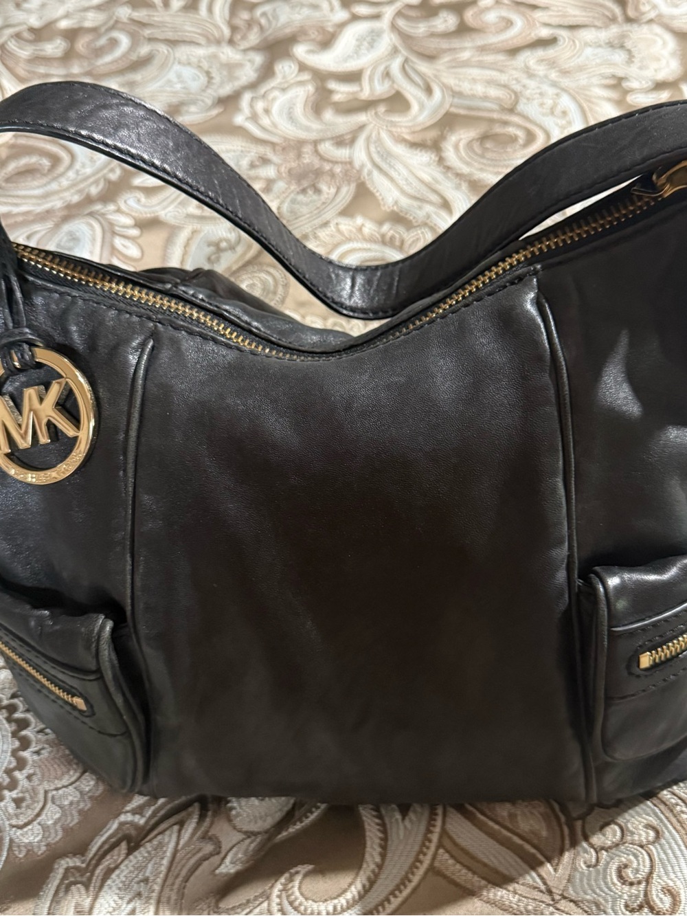RARE Vintage! Michael Kors Black Leather Hobo Shoulder Bag with Gold MK Charm